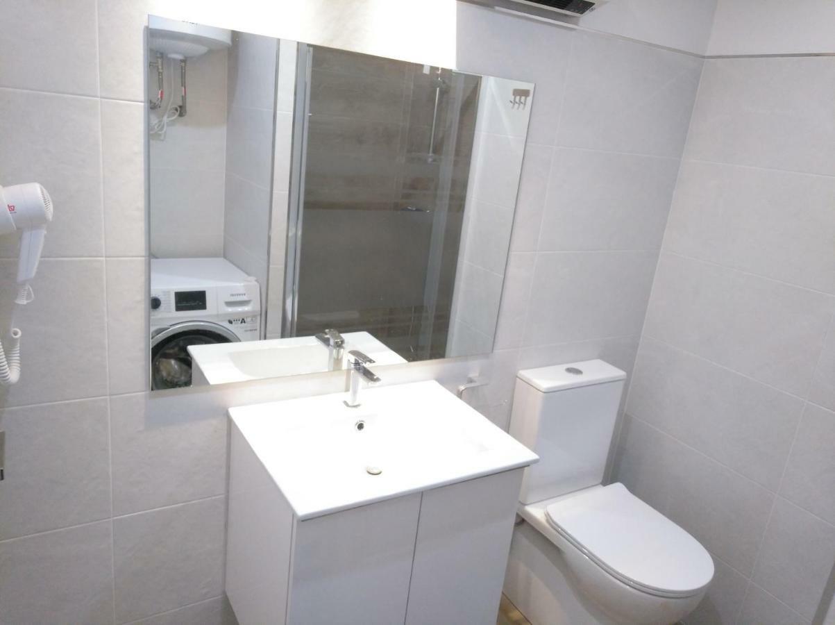 Apartamentos Poniente บียานูเอบา เด อาโรซา ภายนอก รูปภาพ